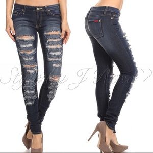 SARAH Shredded Skinny Jeans